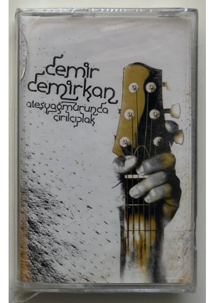 Demir Demirkan Ateş Yağmurunda Çırılçıplak Kaset (Jelatininde Sıfır Orjnal Dönem Baskı Kaset)