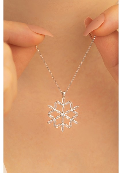 Kadın Gümüş Kolye - Kadın Baget Taşlı Kar Tanesi Gümüş Kolye fiyatları