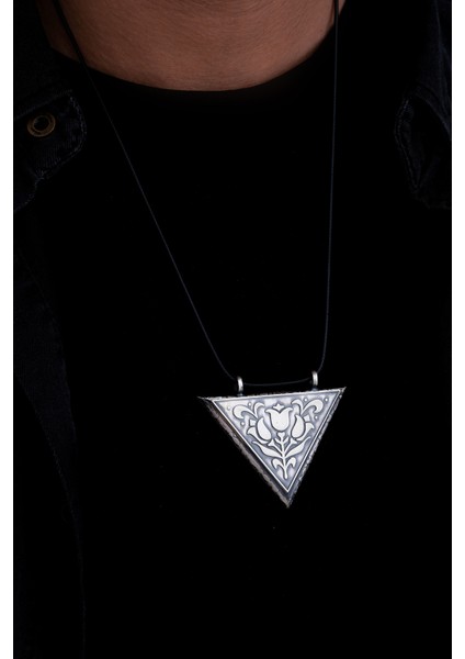 Lale Motifli Erkek Gümüş Cevşen Muska Kolye Haznesi Büyük Boy fiyatları