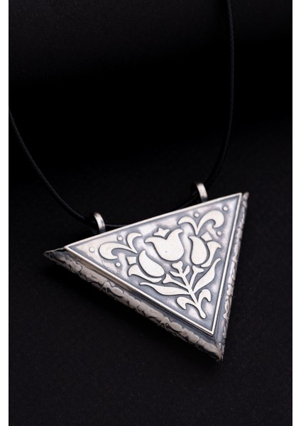 Lale Motifli Erkek Gümüş Cevşen Muska Kolye Haznesi Büyük Boy modelleri