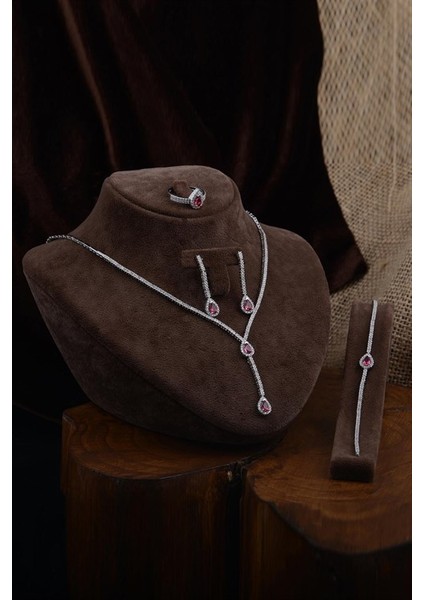 Ela Bayan Yakut Taşlı Gümüş Su Yolu Set - Kolye, Bileklik, Küpe, Yüzük fiyatları