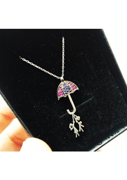 Şemsiyeli Kız ve Erkek Çocuklar Gümüş Bayan Kolye modelleri