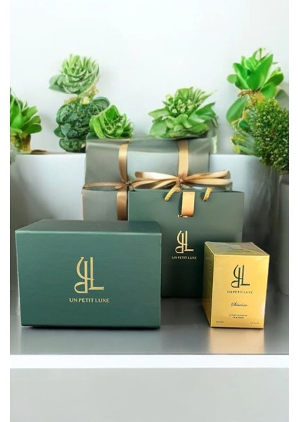 Premium Hediye Kutulu Un Petit Luxe Sincere Extrait De Parfum 50 ml Kadın Parfüm