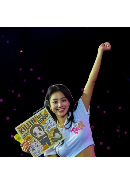 Twice Konser Crop Tshirt Beyaz - S