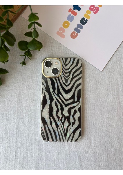 Apple iPhone 15 Pro Max Uyumlu Zebra Desenli Kılıf Sert Silikon Kapak