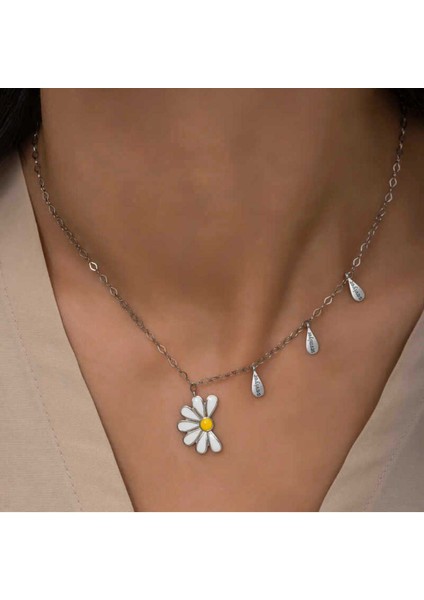 925 Ayar Gümüş Rodyum Papatya Seviyor Sevmiyor Kadın Kolye