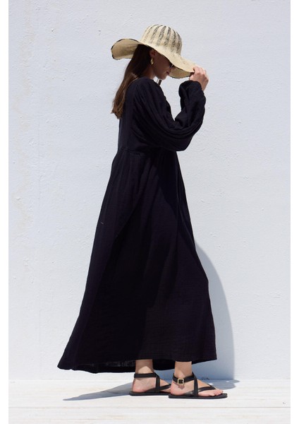 Pile Detaylı Müslin Elbise Siyah fiyatları