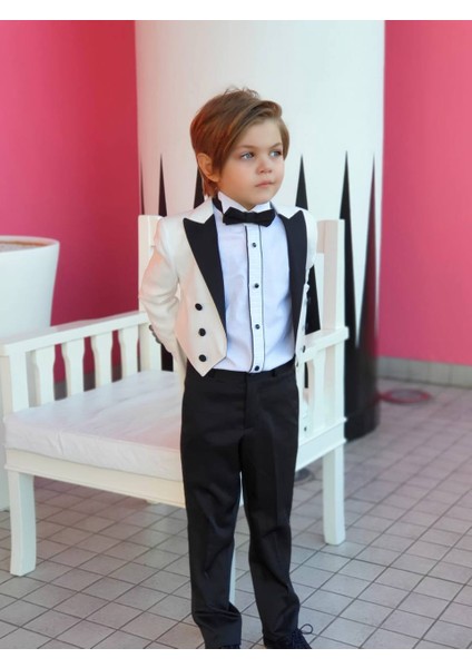 Erkek Çocuk Beyaz Frak Smokin