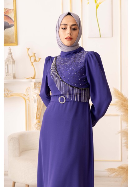Göğüs Kısmı Taş ve Zincir Detaylı Krep Tesettür Abite (K1090) fırsatları