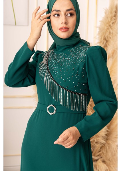 Göğüs Kısmı Taş ve Zincir Detaylı Krep Tesettür Abite (K1090) fırsatları