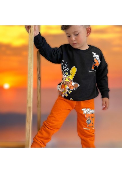 Erkek Çocuk Karakter Baskı Desen Turuncu - Siyah Renk Sweatshirt Eşofman 2 Parçalı Alt Üst Takım