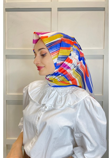 Quare Vual Krep Eşarp - Geometrik Desenli Tesettür Kadın Eşarp 01115