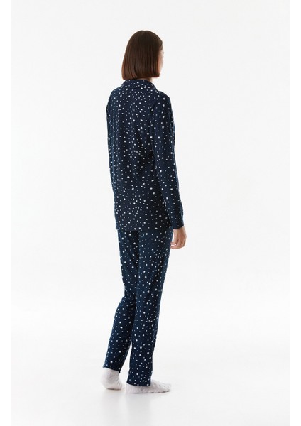 Yıldız Desenli Gömlek Yaka Pijama Takımı modelleri