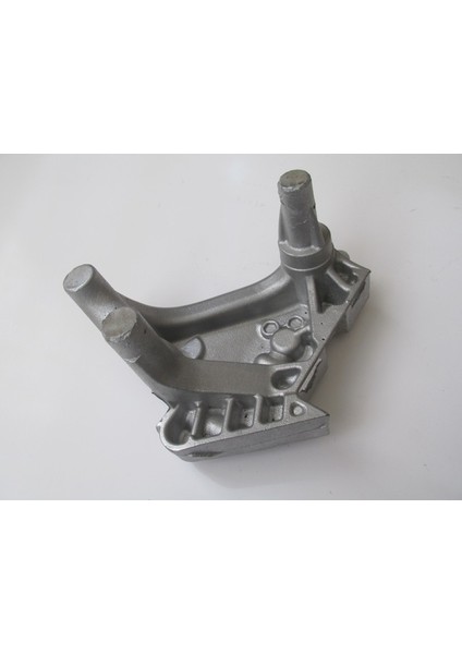 Volkswagen Jetta 6 14/18 Motor Bağlantı Braketi̇ 2.0 Tdı (Takoz) (Alümi̇nyum) fiyatları