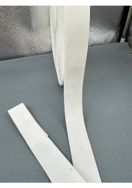 3.5 cm Parlak Naylon Muss Lastik-5 Metre-Ekru