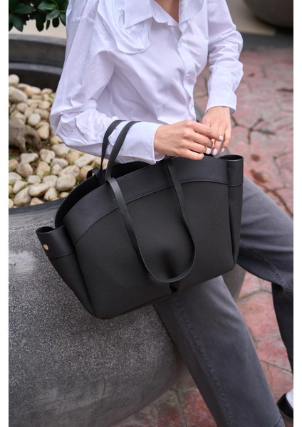 Siyah Kadın Kontrast Tote Çanta fırsatları