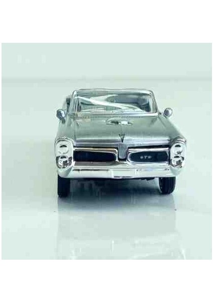 1:43 Pontiac Gto 1966 Metal Model