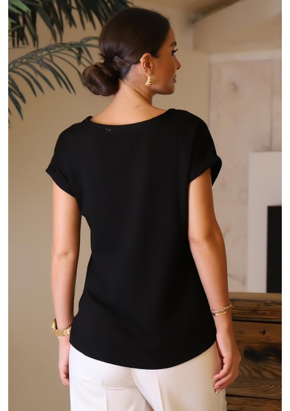 Desenli Kısa Kollu Sıfır Yaka Siyah Kadın Bluz 00118-2Y4 indirimleri
