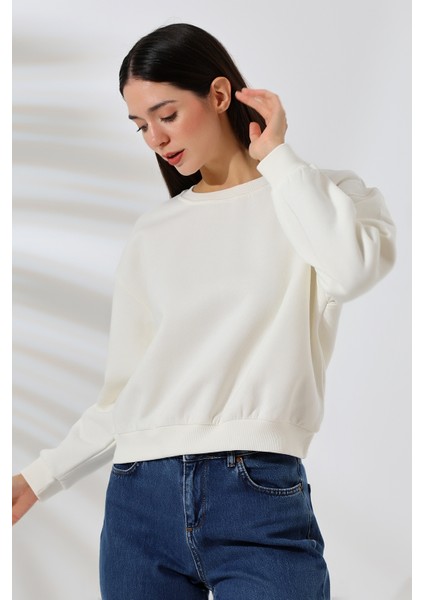 Şardonlu Oversize Bisiklet Yaka Geniş Kalıp Sweatshirt 21614 Ekru