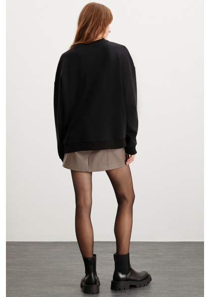 Allys Kadın Bisiklet Yaka Oversize Basic Siyah Sweatshirt indirimleri