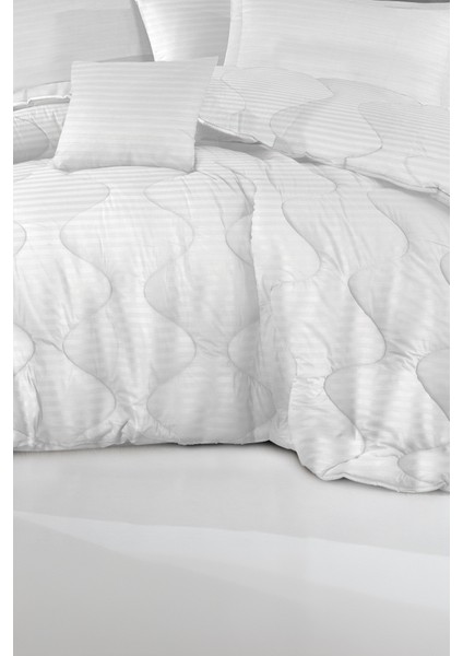 Beyaz Çizgili Tek Kişilik Polysaten Özel Dolgulu Yorgan 155*215 cm fırsatları