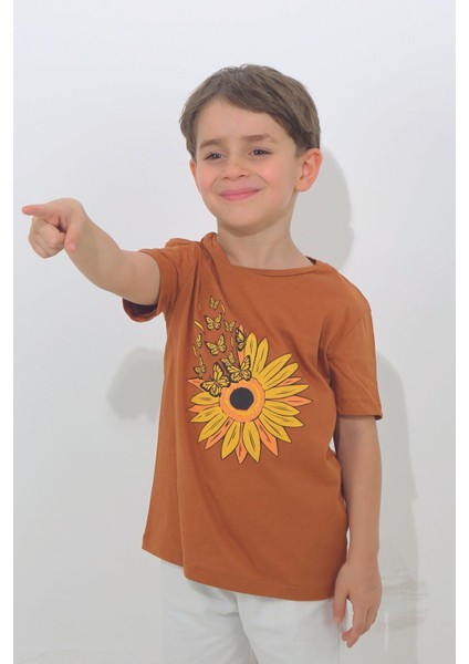 Kahverengi Papatya Desenli Kısa Kol Çocuk T-Shirt