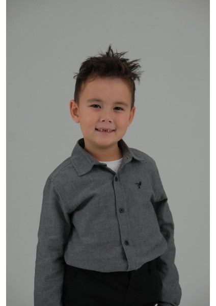 Gri Renk Uzun Kollu Erkek Çocuk Gömlek