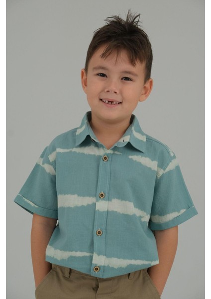 Açık Mavi Yeşil Desenli Erkek Çocuk Kısa Kollu Gömlek fiyatları