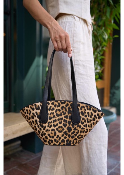 Leopar Kadın Deri Görünümlü Shopper Çanta