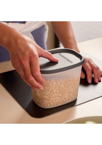 Tek Dokunuş Kare Küçük Buzdolabı Saklama Kabı Cosmos 810 ml