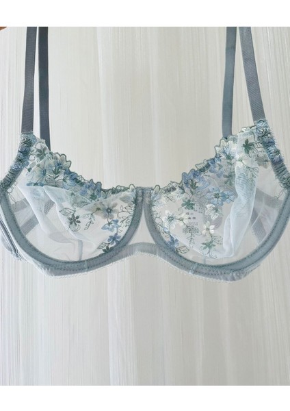 Güpürlü Dantelli Çiçek Desenli Bralet Takım