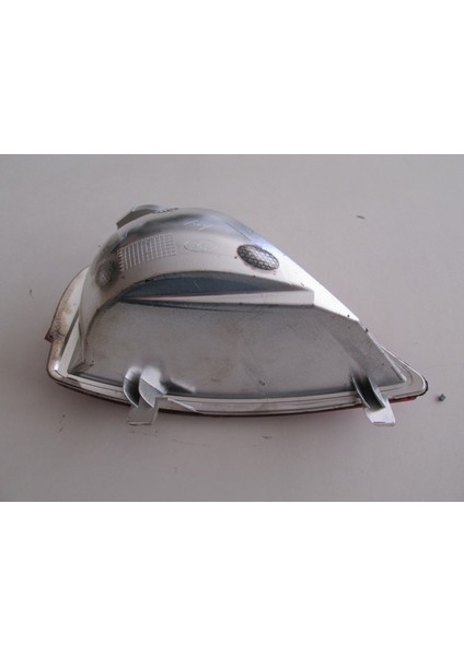 Renault Taliant 21/24 Arka Tampon Reflektörü Sol Kırmızı (Pleksan)