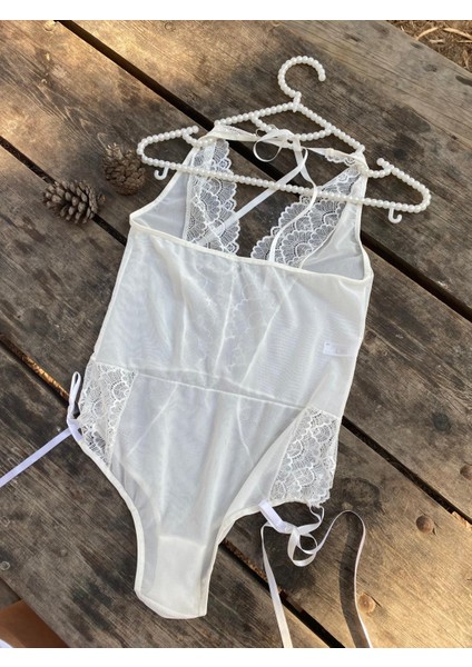 Beyaz Tül Dantelli Bodysuit fiyatları