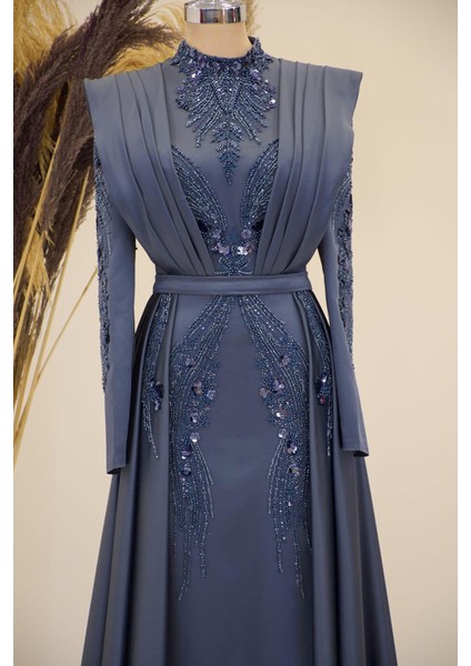 Önü Drapeli Kuyruklu Boncuk Işlemeli Miranda Tesettür Abiye Antrasit fiyatları