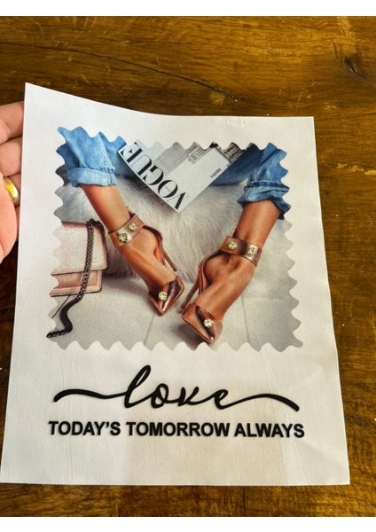 Zirkon Taşlı Ayakkabılı Kız Arma Dikiş Aplike 23X19 cm fiyatları