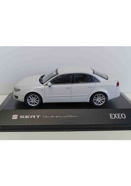 Scale 1:43 Seat Exeo Candy White