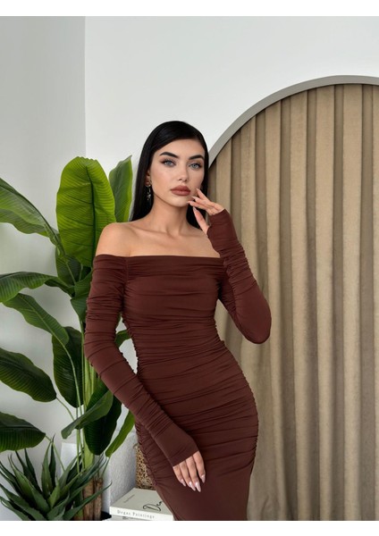 Sandy Kayık Yaka Uzun Chayla Elbise