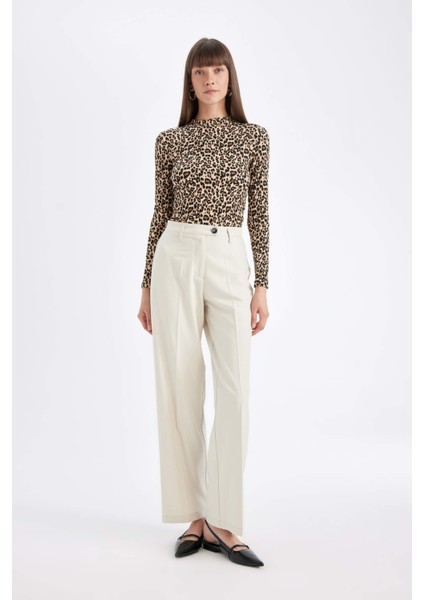 Slim Fit Dar Kesim Yarım Balıkçı Yaka Leopar Desenli Uzun Kollu Tişört D4983AX24AU fiyatları