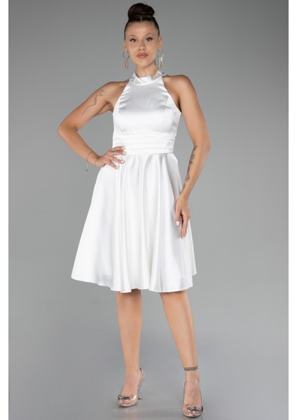Halter Yaka Kısa Saten Davet Elbisesi ABK2112