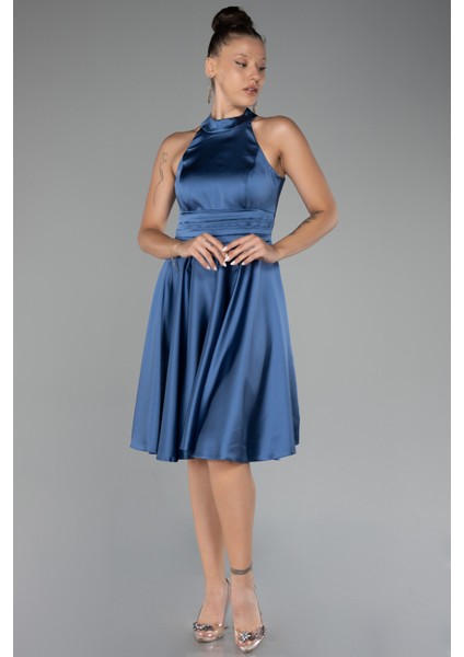 Halter Yaka Kısa Saten Davet Elbisesi ABK2112