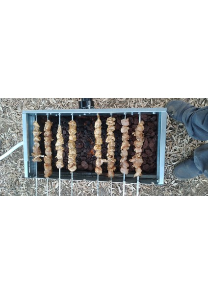 Bbq Motorlu 10lu Şiş Çevirme - Barbekü - Mangal Üstü 10 Şiş’li Pilli Motorlu şiş çevirme