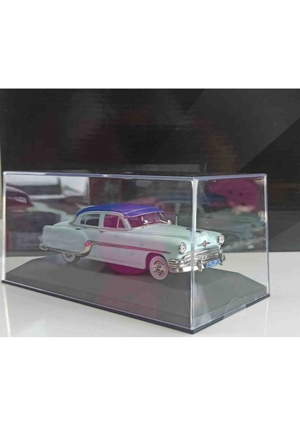 1:43 1954 Pontiac Chieftain Case Kutulu