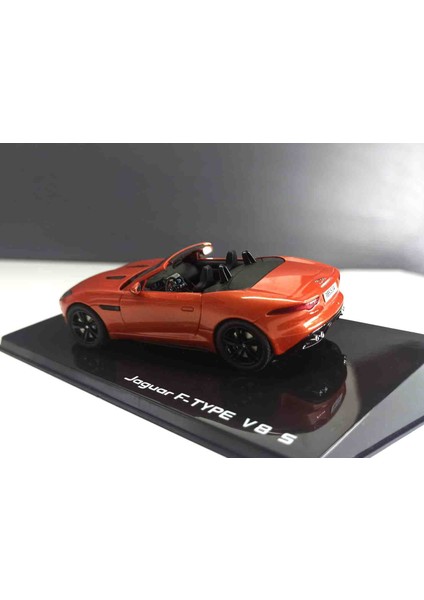Ixo 1:43 Jaguar F Type V 8 Case Kutulu