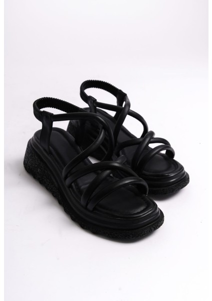 Shoes Siyah Kadın Lastikli Sandalet fırsatları