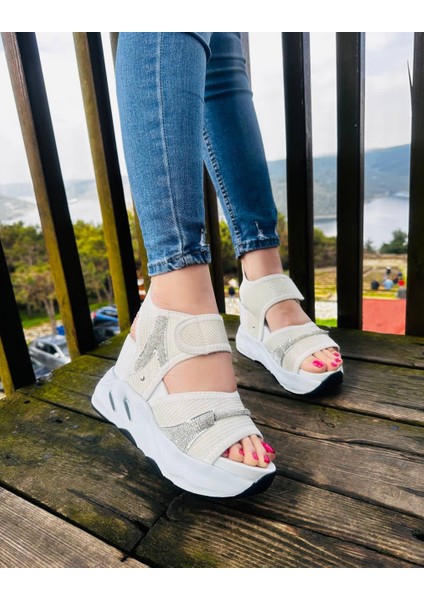 Taşlı Dolgu Topuklu Kadın Spor Sandalet modelleri