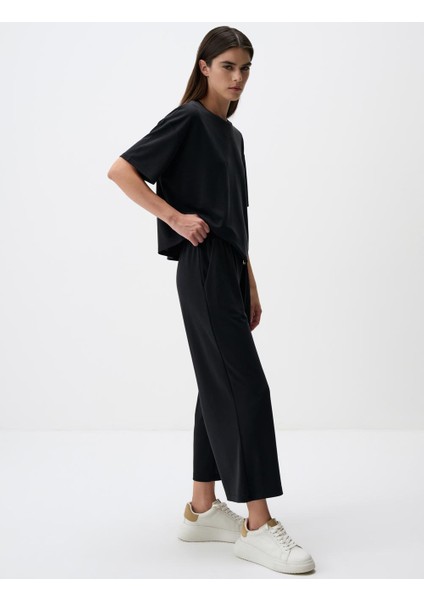 Siyah Bol Paça Rahat Jogger Pantolon