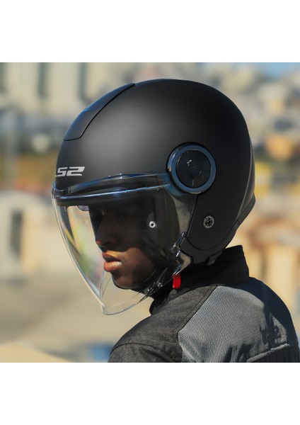 Classy Mat Siyah Kask Şeffaf Cam fırsatları