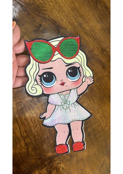 22X14 cm Pul Payetli Lol Bebek Arma Dikiş Aplike fiyatları
