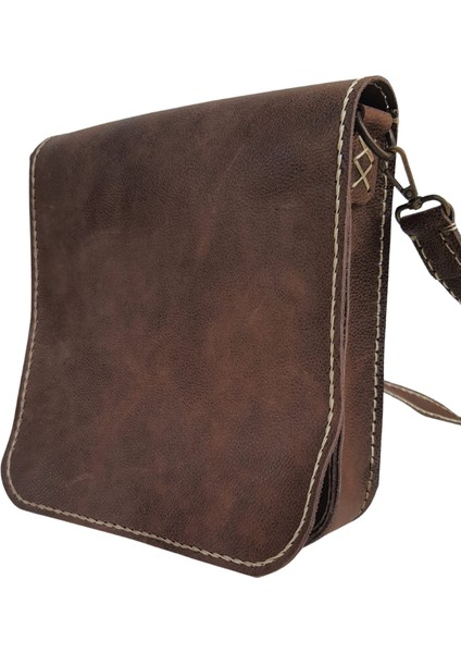 Artemis Model Hakiki Deri El Yapımı Koyu Kahve Unisex Tek Körüklü Küçük Postacı Çantası Vintage Model