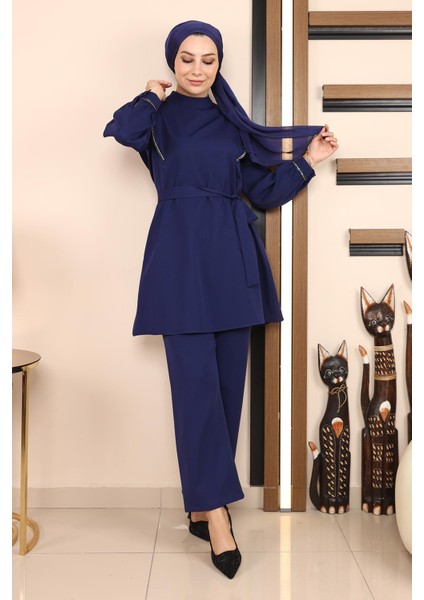 Missvalle Şerit Detaylı Takım Indigo 19132 fırsatları